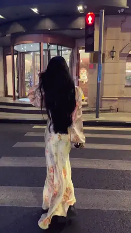 Chủ đề ngày càng ít đi, chúng ta sắp xa nhau rồi đúng không? #xuhuongtiktok #viral #xuhuong #fypシ 