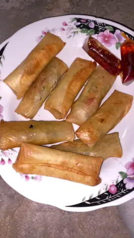 Lumpia isi ayam dan sosis #fyppppppppppppppppppppppp #fyp #like #jangkauanluas #iphone11 #fypシ #yummy #lumpia #lumpiagoreng 