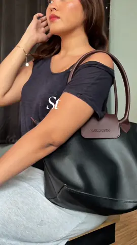 Corpo girl bag with style~ @Mariqueño  . . #Mariqueno #BeConfident #Bag #rhodemediamarketing #OOTD #Fashion #discover #fyp #foryou #foryoupage #fyppppppppppppppppppppppp 