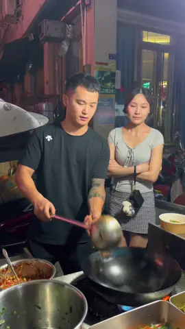Khát khao lớn dần #xuhuong #đaubepchuyen #HủTiếuXào 