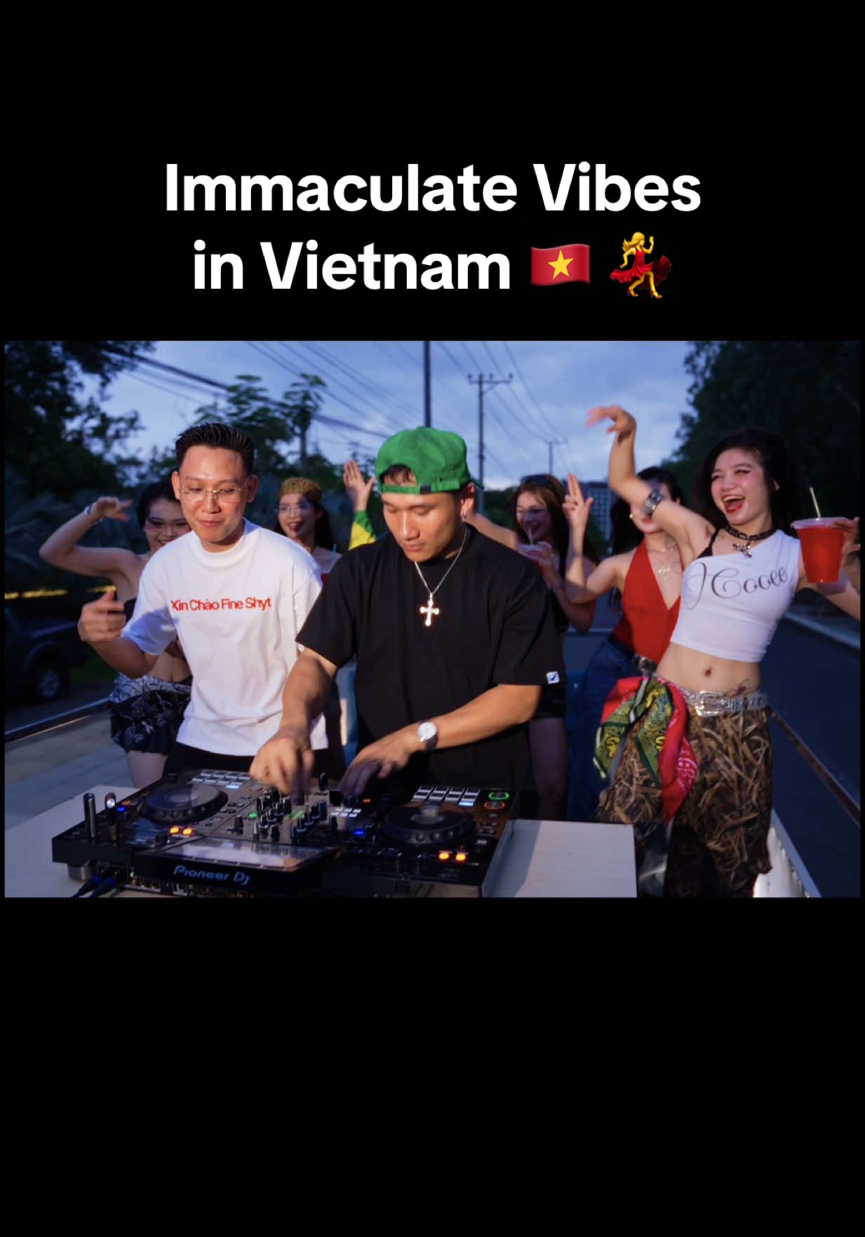 No Filler - Good Vlbes Only in Vietnam 🇻🇳💃 @imdinodj #y3llo #dino #vietnam #viet #vietnamese #vinahouse #liveset #edm #rave #saigon #hochiminh #edcthailand #tomorrowlandthailand #edc #tomorrowland 