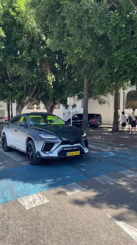 Lamborghini Urus Mansory Venatus en Puerto Banus Julio 2025 #Carspotting#PuertoBanusCars#PuertoBanus