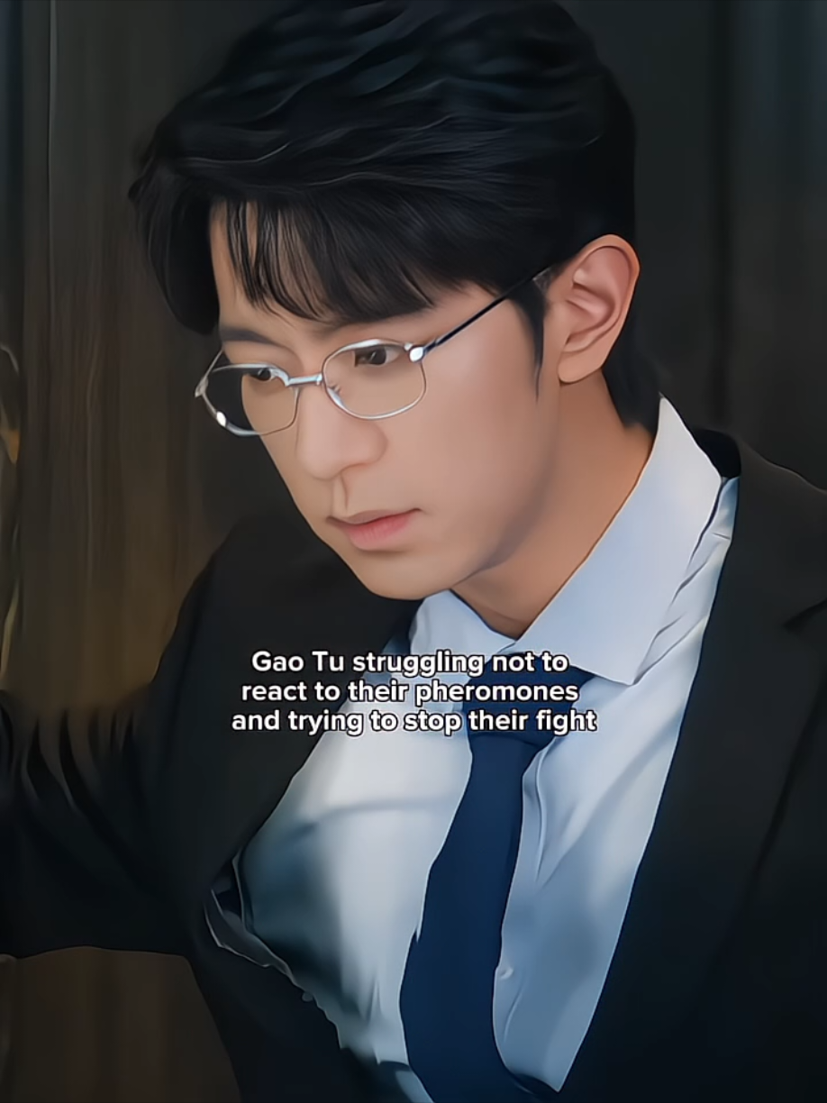 Please give my Gao Tu a break 💔😭 [ABO Desire]#lipeien #jiangheng #qiudingjie #abodesire #desiretheseries #foryou #foryoupage #fyp 