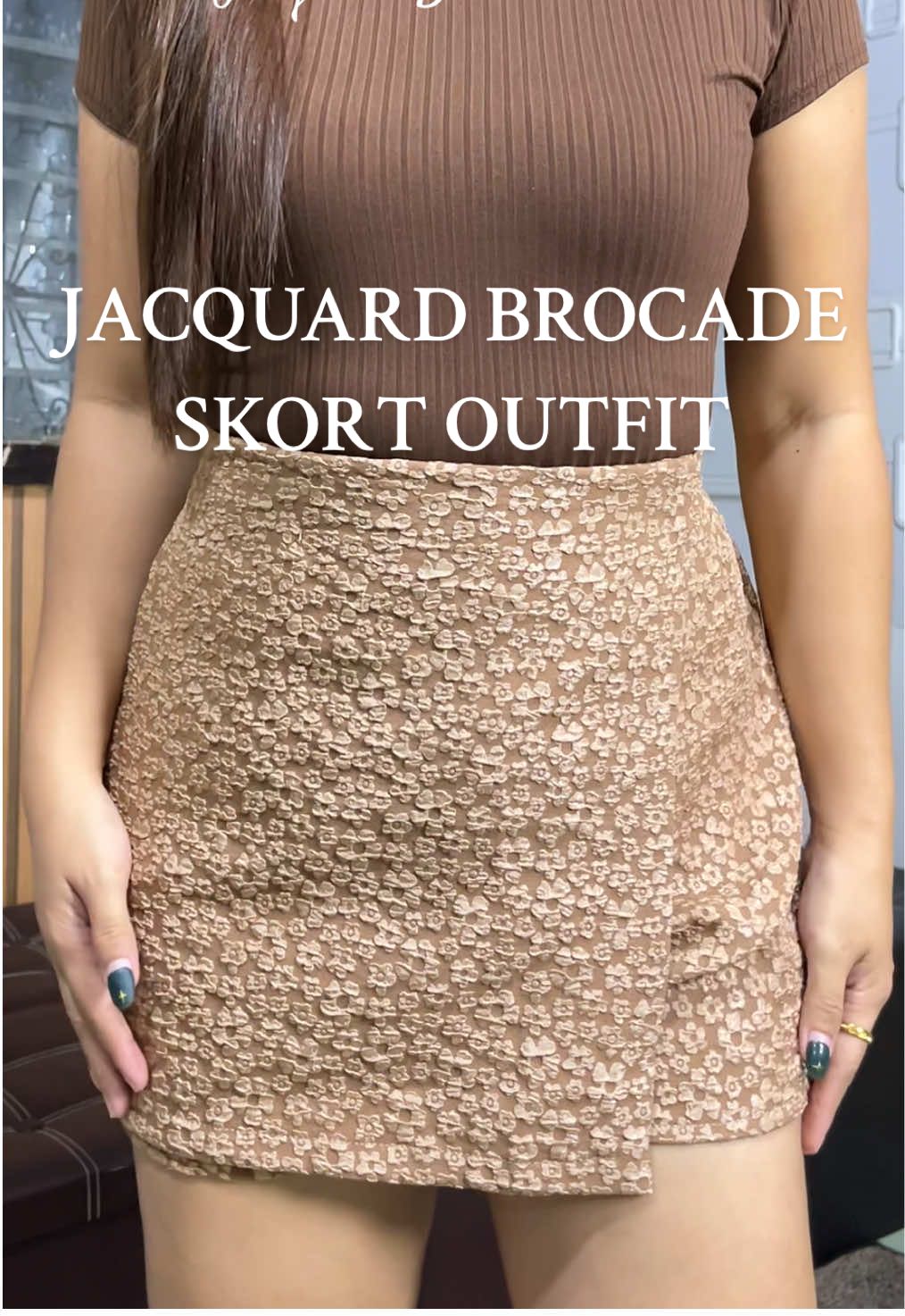 Lakas maka sexy jacquard brocade skort outfit. #skort #skortoutfit #jacquardbrocadeskort  #jacquardbrocade 