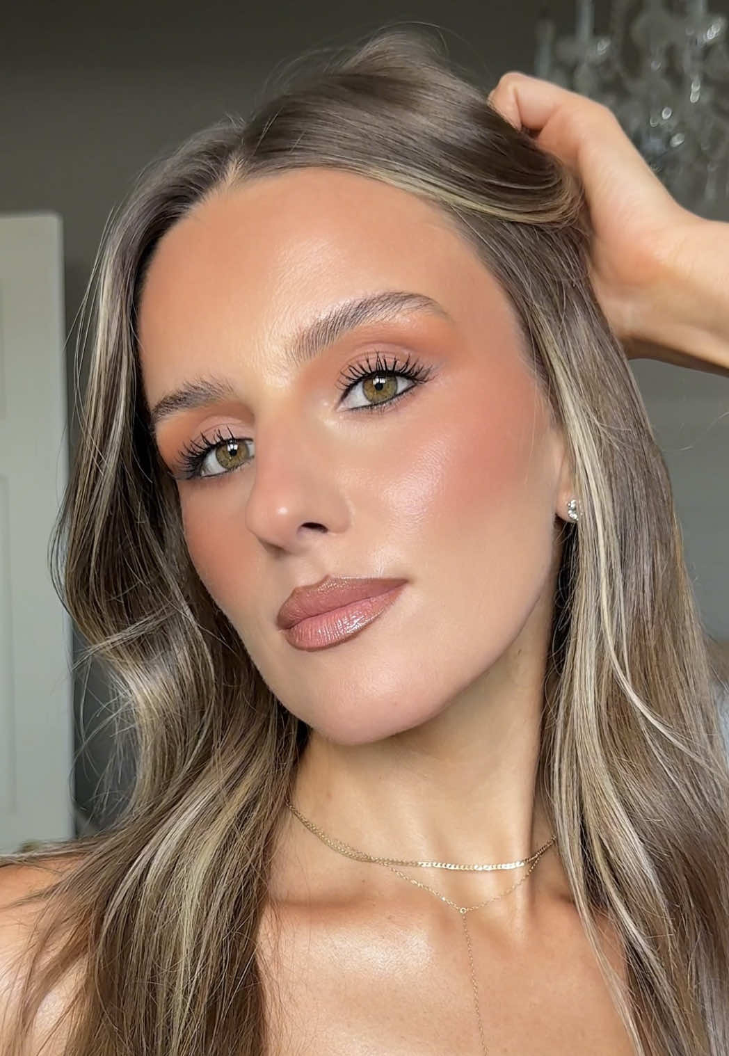 Drugstore Sweatproof makeup tutorial 🖤 Products: @byoma milky toner @CeraVe sunscreen @Maybelline NY grippy primer @L’Oréal Paris @loréal paris usa 32H freshwater foundation & hyaluron tinted serum  @Milani Cosmetics cream bronzer Loreal 24H infallible concealer @elfcosmetics camo liquid blushes Loreal infallible setting powder  Milani make it last setting spray @Physicians Formula powder bronzer @COVERGIRL powder blushes @Morphe Cosmetics eyeshadow pallet in flickering sands  Maybelline precise eyeliner  @essence.cosmetics @essence cosmetics lash princess mascara  @L.A. Girl Cosmetics liner in gingerbread Loreal lipstick in fairest nude Milani cheek kiss in luminoso elf lip oil in candy coded  Loreal infallible setting spray #drugstoremakeup #affordablemakeup #makeuptutorial 
