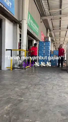 tanda tanda mau gajian💸💸 #karyawanindomaret #viral #driverindomaret #indomaret #fyp 