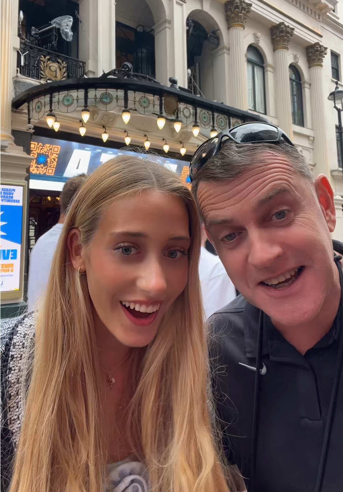 Was in tears HAHA can’t wait to watch the show tonight 🥹 #fyp #foryou #evita #rachelzegler #jamielloydevita #theatre #westend #uk #london #viral #trend #trending #actress #actor 