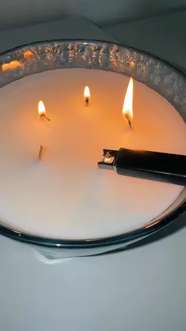 Electric candle lighter 