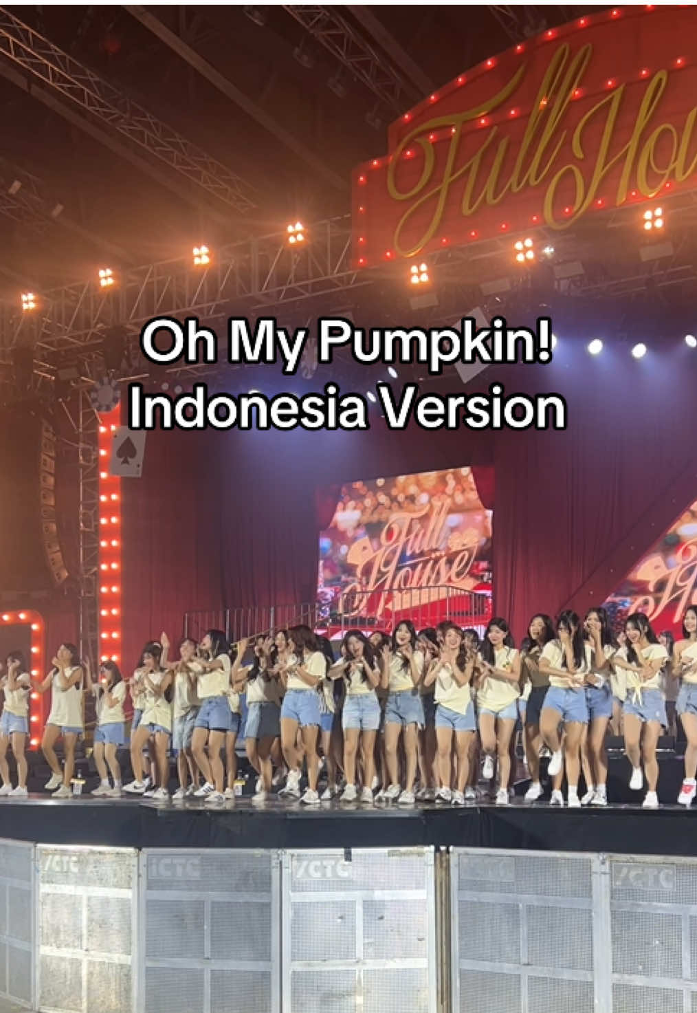 Oh My Pumpkin! - JKT48 #jkt48 #jkt48newera #fullhouseJKT48 #mutheJKT48 #cigreJKT48 #feniJKT48 after full house concert