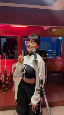 Ha Chuttak හා චුට්ටක්  🙈 #HaChuttak #හාචුට්ටක් #Aadare #Yohani #yohani2ndstudioalbum 