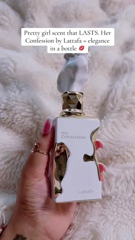 She’s sooo gud!  Top Notes: Rose, Pink Pepper Middle Notes: Jasmine, Patchouli Base Notes: Amber, Vanilla, Musk #fypシ #perfumetiktok #lattafaperfume #lattafaherconfession 