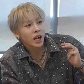 #WOOSEO :  ela prestando atenção em cada palavra, que lindinha                                                                                                                                                                       #alldayproject #adp #woochan #tarzzan #baileysok #anniemoon #youngseo #ffya246 #foryoupage #wooseo 