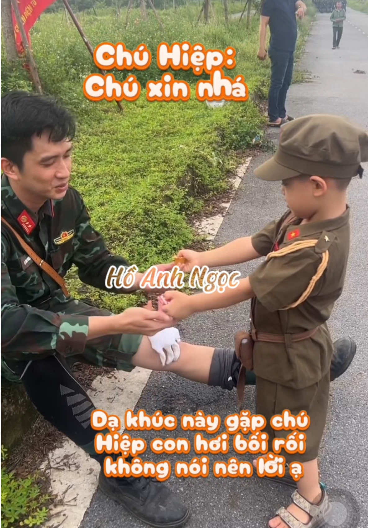 Híp gặp được chú Híp còn bối rối hơn các cô ạ! Con không nói nên lời luôn#lehoanghiep#a80