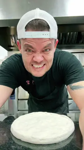 It’s show time!🍕#pizza #pizzalover #tiktoklive #restaurantlife #food #andrethepizzaguy #alabamapizzacompany 