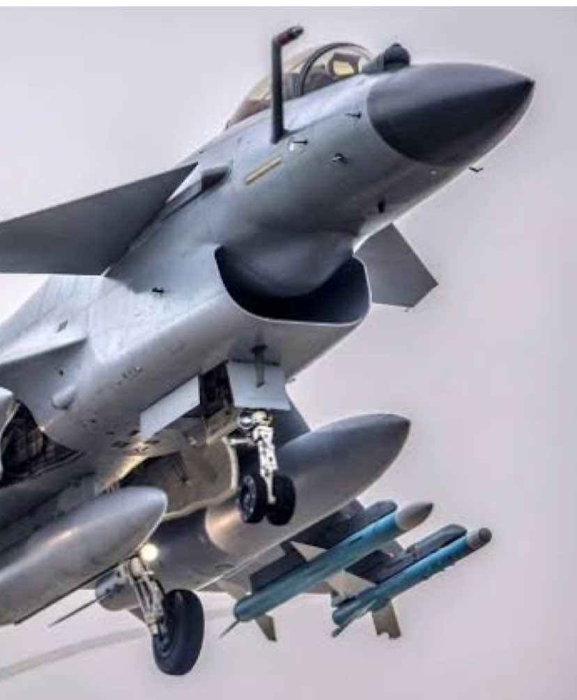 Chengdu J-10 Vigorous Dragon (歼-10 猛龙) เครื่องบินขับไล่ของกองทัพปล่อยประชาชนจีน,PLA🐉🇨🇳#j10 #j10chengdu #plaairforce 