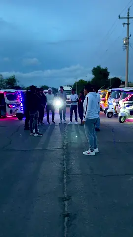 llegó la policía,la policía,policía 🚔👮‍♂️#creatorsearchinsights #mototaxistuning😎🤑 #paratiiiiiiiiiiiiiiiiiiiiiiiiiiiiiii #rapidosyfuriosos #trend #ruta #fypシ゚ #retotokio #s #viraltiktok #mototaxi @😈༒︎✞DANT3✞༒︎👿 @Carlos Machorro @mauriciofloresflo5 @Pascualito @Pérez 