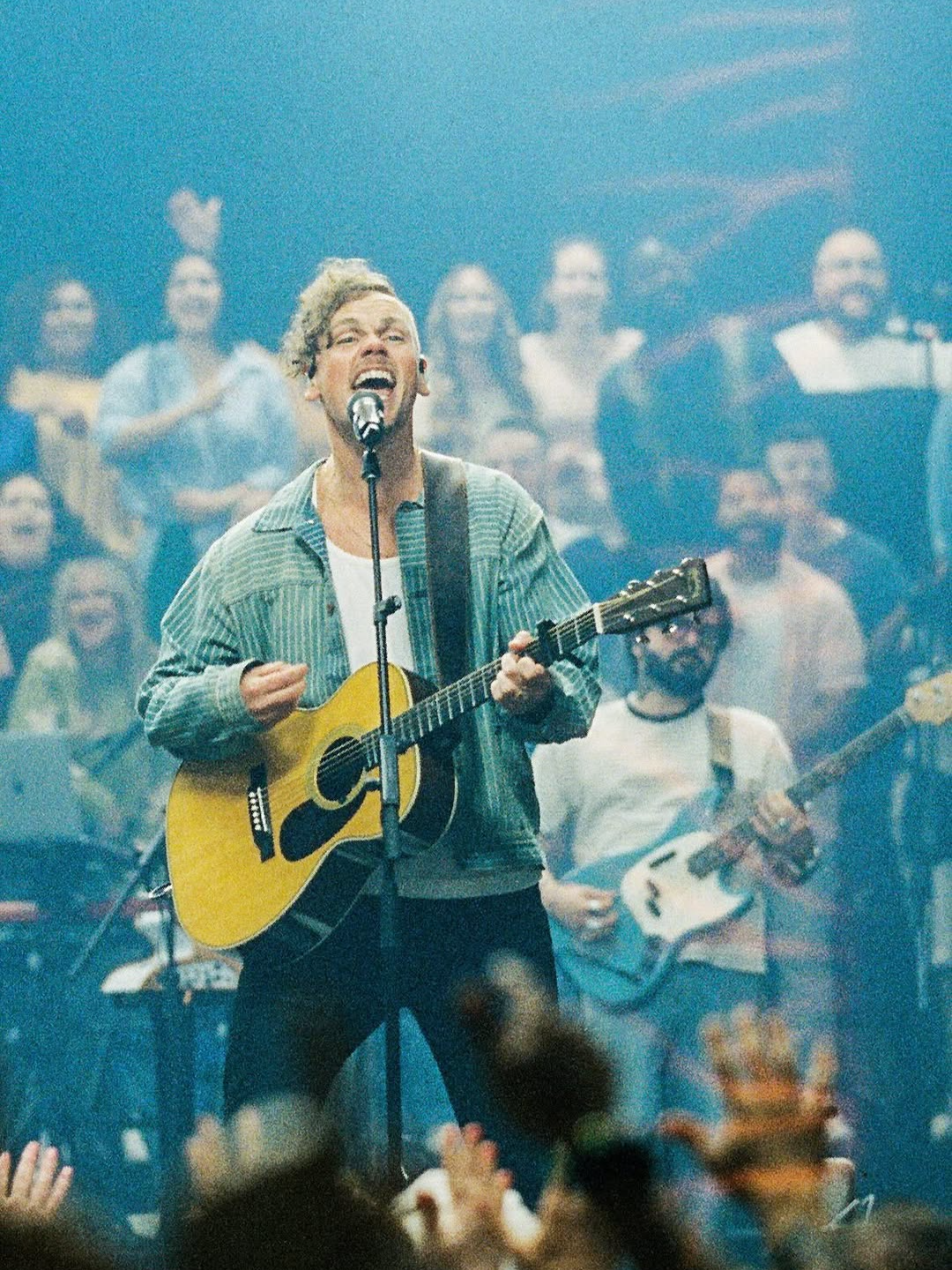 I sought the LORD, and he answered me; he delivered me from all my fears. Psalm 34-4 He hears your cry Trust In God | Elevation Worship #Jesus #foryou #fyp #christian #christiantiktok #elevationworship #elevationchurch #stevenfurtick #trustingod