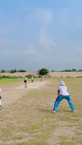 Mudassir 🔥 @ONLY CRCKET 🤐 #trending #borhan_tv #viralvideotiktok @➢𝕊د𝔸ی𝕊 @⚡UMAIم⚡ 