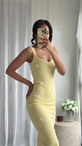 Most pretty yellow dress 🤩💛 #zara #zaradress #zaranewin #zaratryon 