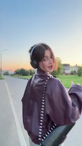 люблю тусоваться только с @milana star 