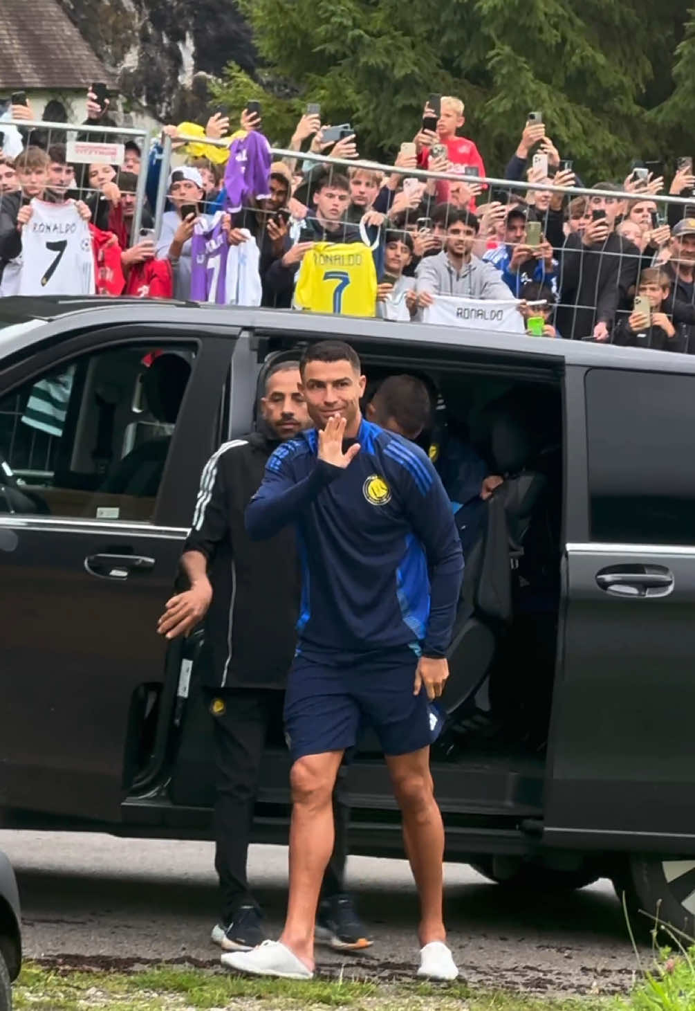 ALL eyes on RONALDO 👀✨ #ronaldo #alnassr #saalfelden #cr7 