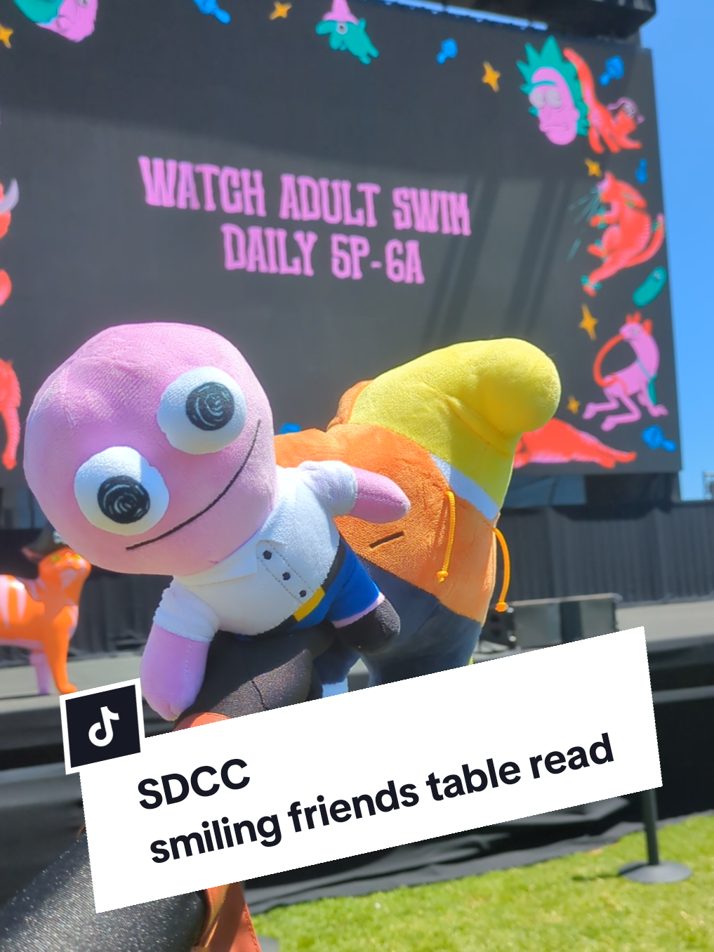 i got to see the SDCC smiling friends outdoor table read panel at the adult swim pirate purrrty! we had so much fun! of course i brought pim and charlie 🙂‍↕️ last year i cosplayed as glep! @[adult swim]  #smilingfriends #adultswim #smilingfriendsadultswim #sdcc #sandiegocomiccon #smilingfriendssdcc #psychicpebbles #michaelcusack #sickanimation 
