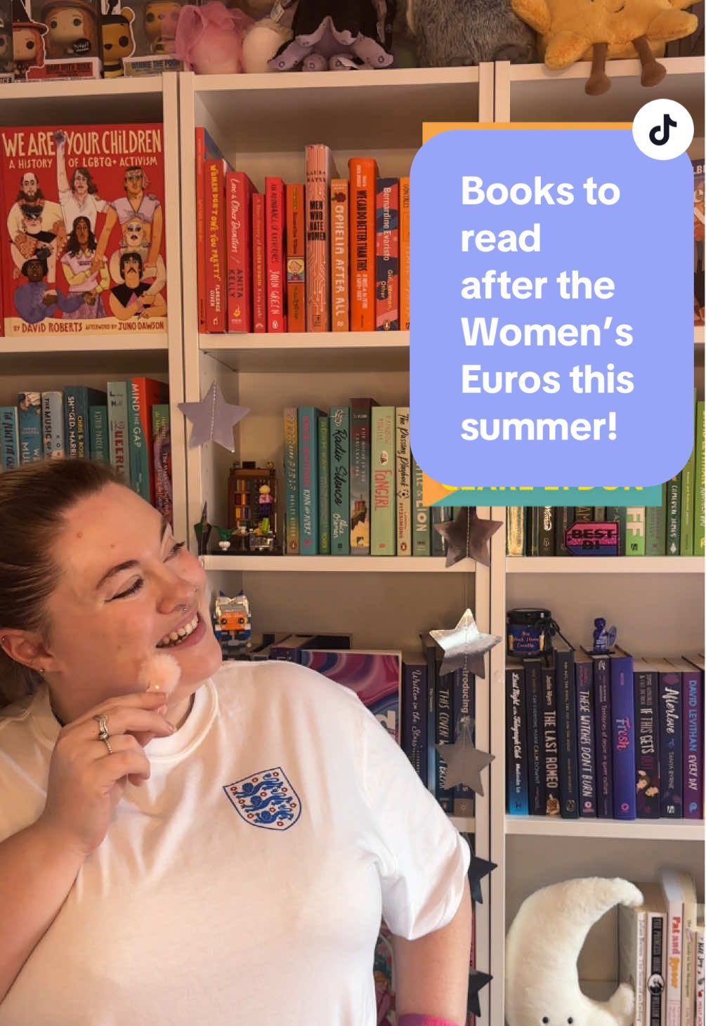 ⚽️🌈Obsessed with Lucy Bronze, Leah Williamson and the rest of the Lionesses? Here are some Fluffy Sapphic  football romance recommendations to read for any women’s football lover @Clare Lydon @Meryl Wilsner  #woso #euros2025 #sapphicbooks #lucybronze #WomensFootball #womenseuros 