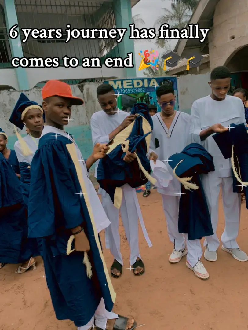 Finally I've graduated 🥳💐#fyppppppppppppppppppppppp #viralvideo🔥 