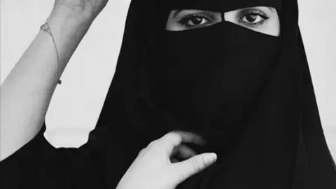 الفنانه : هاله محمود ✨ للي طلعك من طورك يسمر ان راد الله  كيف اسمورك 🤍. #نوما_المشاي🦅🔥 #شرعيه_والامور_طيبه_ياحاج✈🙃🎵💯 #المشاشيه_اسود_الجبل🔥❤️ #هلها_من_قبل_يبال_دق_الطبل🤕🔥 #الجنوب #طرابلس #بنغازي  