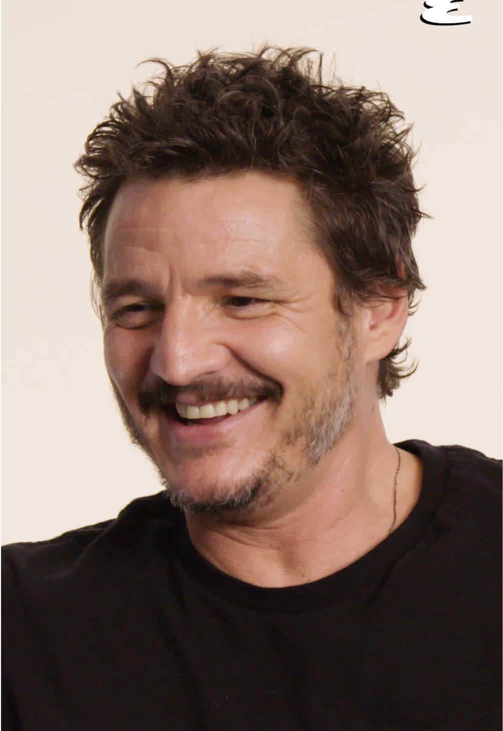 For #PedroPascal, it's all in the knee.