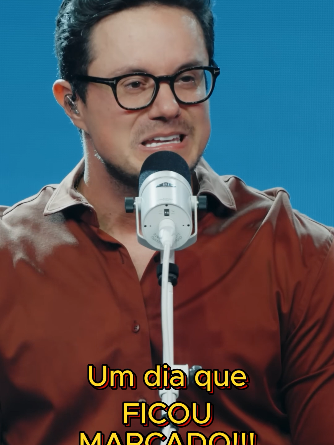 🔊 “Parece que Deus se calou?” Talvez Ele só esteja ensinando você a confiar. 🙏 #FéQuePermanece #DeusEstáNoControle #DeiveLeonardo #CristãosDoTikTok
