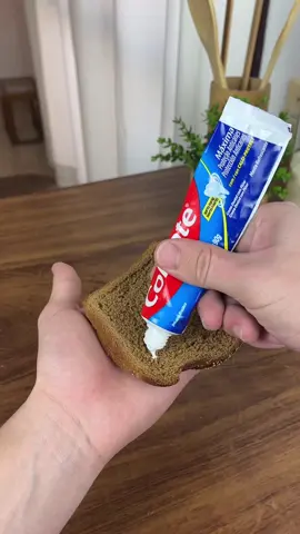 Just put toothpaste inside bread and solve this problem at home! #cleaning #homehacks #LifeHack 