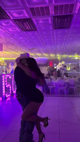 the floor was so slippery🥲 #foryoupage #foryou #fypシ゚viral #foryoupageofficiall #makethisviral #baile #parati #xyzbca #viral #huapangos #tribal #norteñas #bailando #bailame #makemefamous #paratiiiiiiiiiiiiiiiiiiiiiiiiiiiiiii 