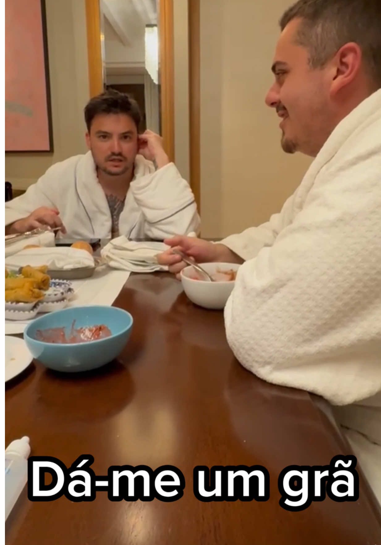 Quando meus amigos acham que eu entendo de meme… Eu nunca sei NADA!
