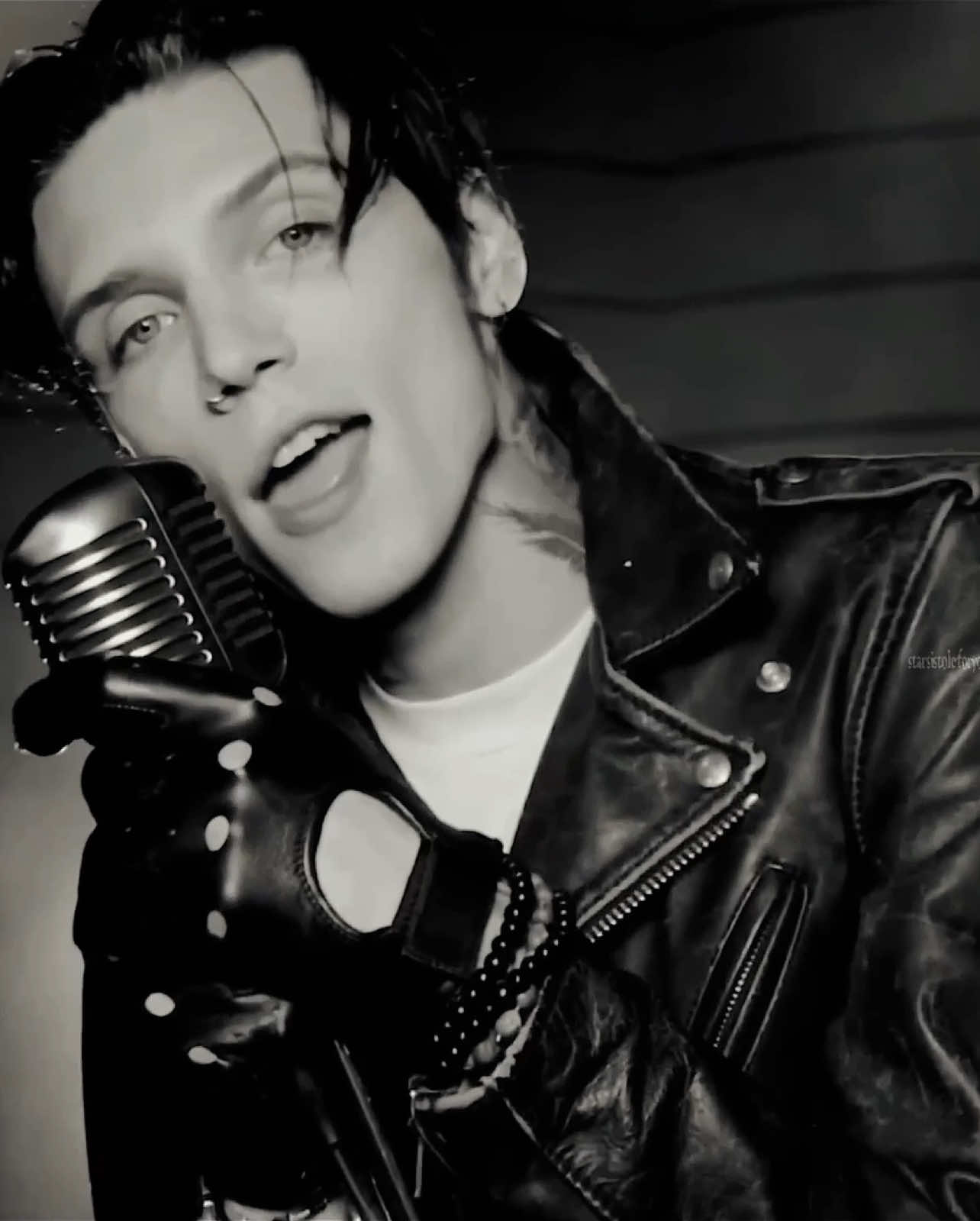 his short hair 😍 | #andybiersack #andybiersackedits #blackveilbrides #andysixx #andysixxedit #foryoupage #edit 