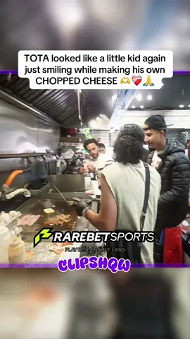 Tota is so happy in New York 🙏 #tota #viral #english #trending #fyp 