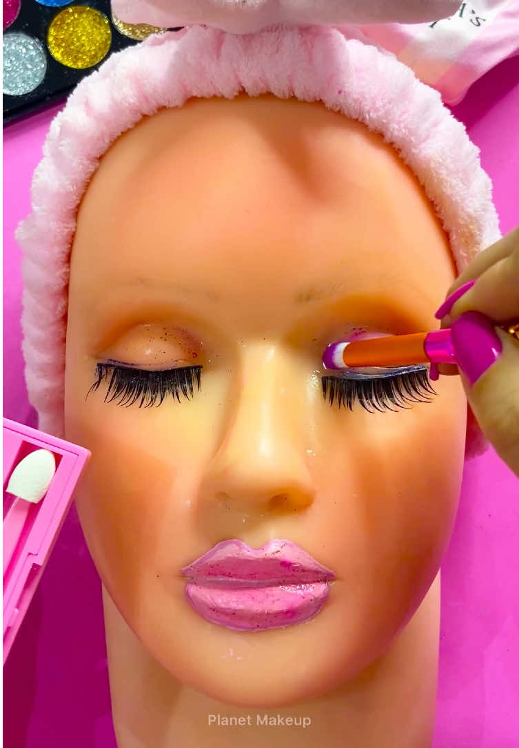 ASmR Mannequin Makeup Fast and Easy Colors Rainbow  #asmr #asmrmakeup #makeupcolors #mannequin #asmrskincare 