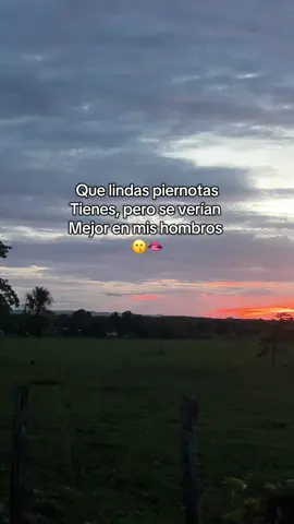 Que lindas piernotas Tienes, pero se verían Mejor en mis hombros😚🫦