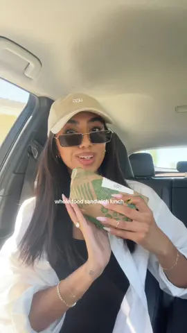 love meee a good sammmich 🙂‍↔️☝🏽 #wholefoods #wholefoodsmarket #sandwich 