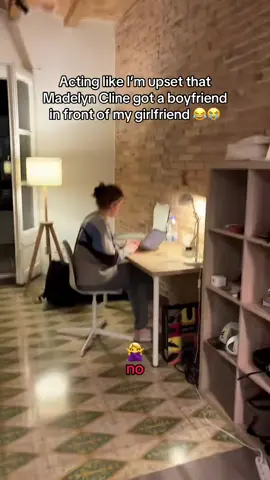 guys help she's not talking to me anymore 😭 #couplecomedy #coupleprank #girlfriendprank #girlfriendreacts #relationshipprank #madelyncline 