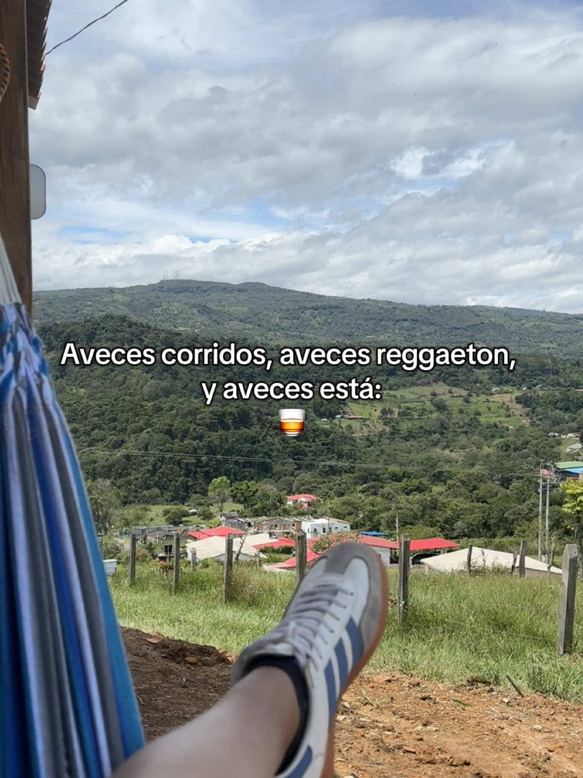 Con esa saco fisio y amanezco miao’ 🤠🔊🥃 @GIOVANNY AYALA @alegresdelasierra  . . . . . . . . @Karito  .. . . . . . #giovannyayala #derodillastepido #quecaroestoypagando #losalegresdelasierra #temazo #musica #canciones #estados #eatadosparawhatsapp #pueblo #fyp #foryoupage #foryou #paratiiiiiiiiiiiiiiiiiiiiiiiiiiiiiii #paratii #viraltiktok #seguidores #paisajes #colombia 
