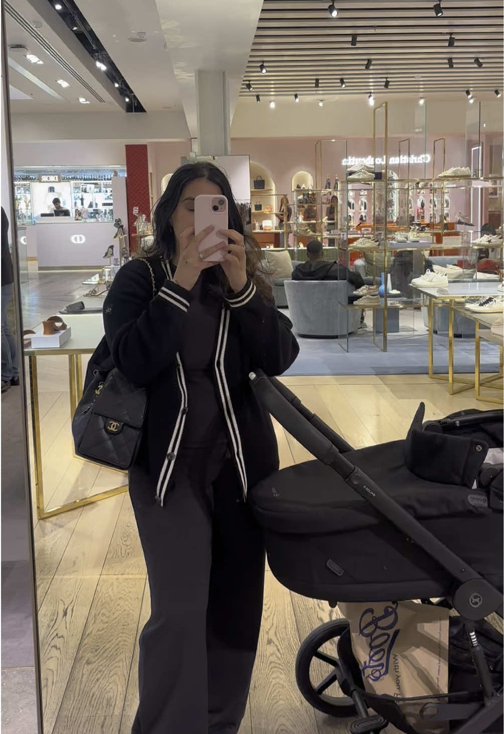 Finally got to take my new mum bag out #chanel25 #chanel #mum #fyp #viral