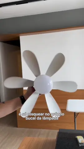 Ventilador de Teto com 6 Pás e controle remoto 