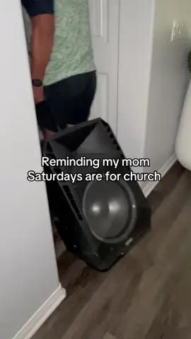 Keeping the trauma alive #mexicanmom #funnyfamily #mexicantok #prank #fypシ゚viral 