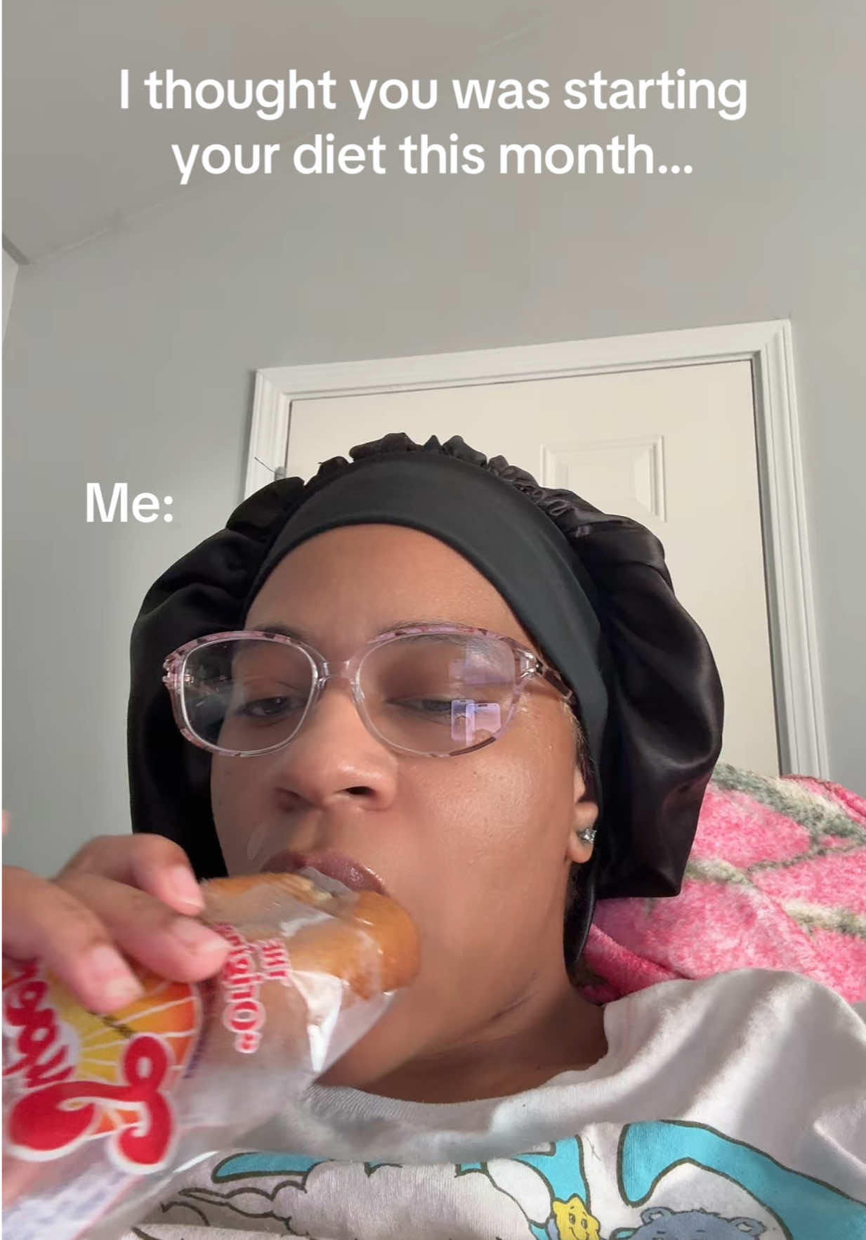 These Super Donuts got me in a chokehold 😩😭  #SuperDonut #RelatableAF #DietStartsTomorrow #FunnyTikTok #FoodieGirl #SnackStruggles #dietfail 
