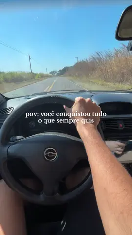 uma namorada leitora e fã da taylor e um astra apenas🙌🏽 #fy #pov #astra #carro #namorada #BookTok #books 