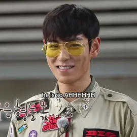 he is so huggable if that makes any sense🫶🏼 #choiseunghyun #top #ttt #bigbang #tttop #fyp #loveyou #kpop #seunghyun #hug #handsome 