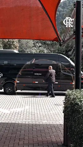 Emerson Royal em sua nova casa! 😍 #bemvindo #EmersonRoyal 