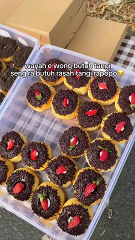 #CapCut semangat ya bolo 🤩#donatviral #bomboloni #surakarta #resepdonat #kulinerindonesiaku #fyppppppppppppppppppppppp 