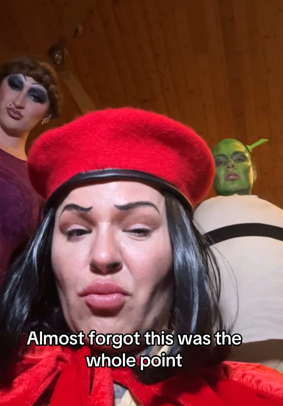 😂😂🤘 love my friends @Heidi Lavon @Sarah eliz #shrek #cosplay #doris 